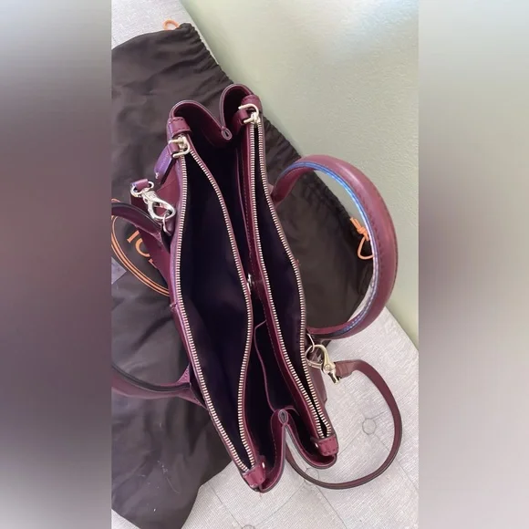 Authentic Tod’s D-Style Burgundy Leather Tote & Shoulder Bag - Picture 8 of 13